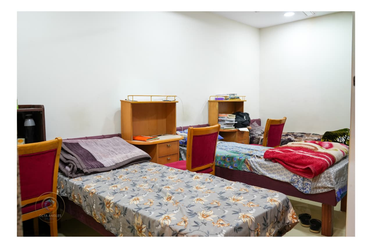 Hostel Accommodation - Jain's boys Stay Bhopal MP Nagar